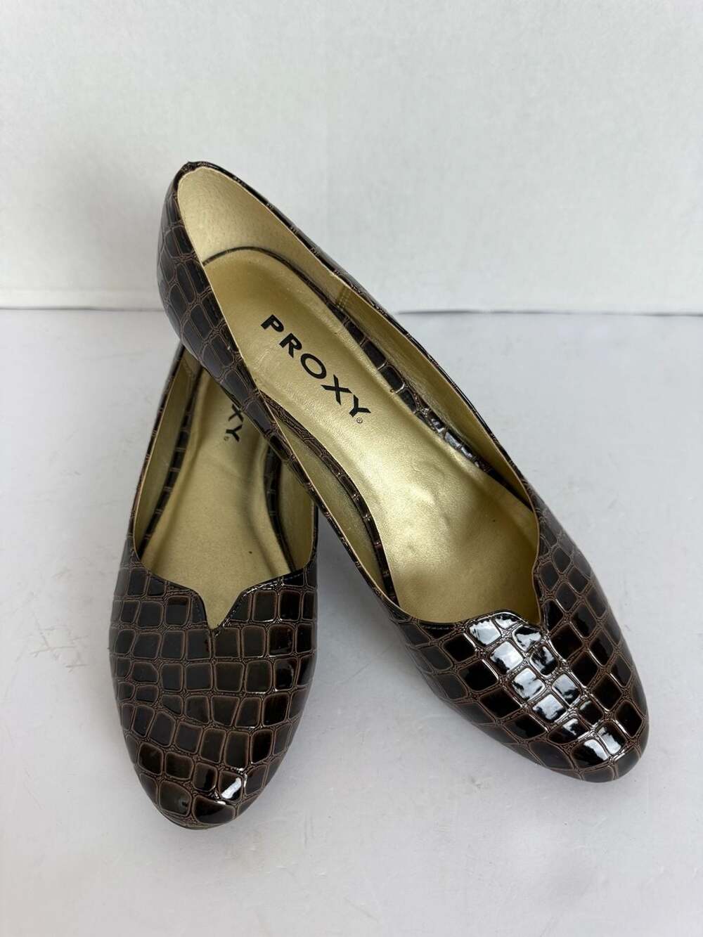 Proxy Emastine-PR Brown Faux Croc Patent Wedge Pumps